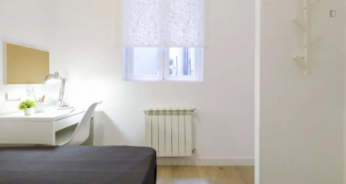 Relaxing double bedroom near Alonso Martínez metro - Gallery - 20
