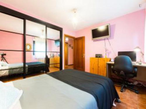 4-Bedroom apartment near Casco Histórico de Barajas - Gallery - 35