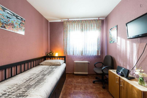 4-Bedroom apartment near Casco Histórico de Barajas