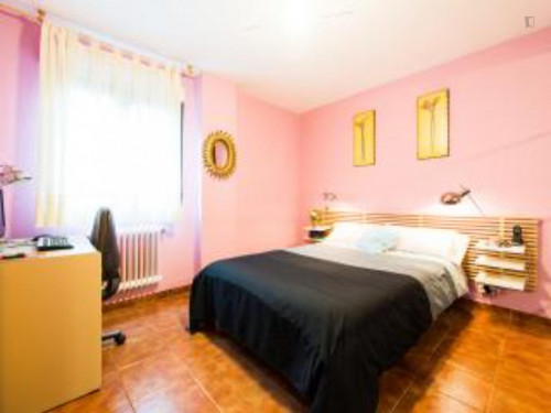 4-Bedroom apartment near Casco Histórico de Barajas - Gallery - 34