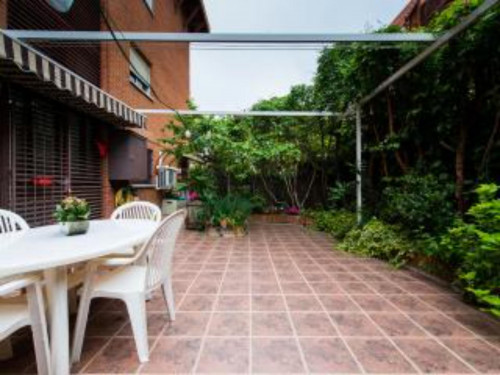 4-Bedroom apartment near Casco Histórico de Barajas