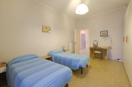 Bed in a twin room in Portuense area