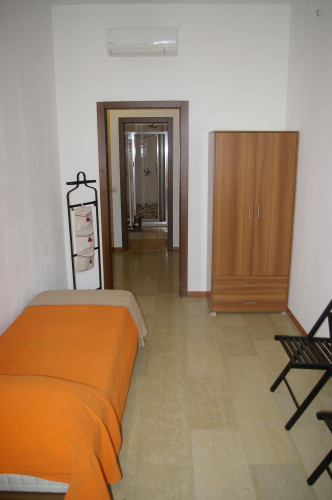 Lovely single bedroom in Portello - Gallery - 18