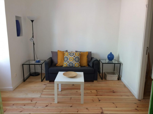 Lovely 1-bedroom apartment close to Lisbon School of Economics and Management