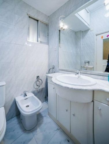 Nice double bedroom close to Goya - Gallery - 8