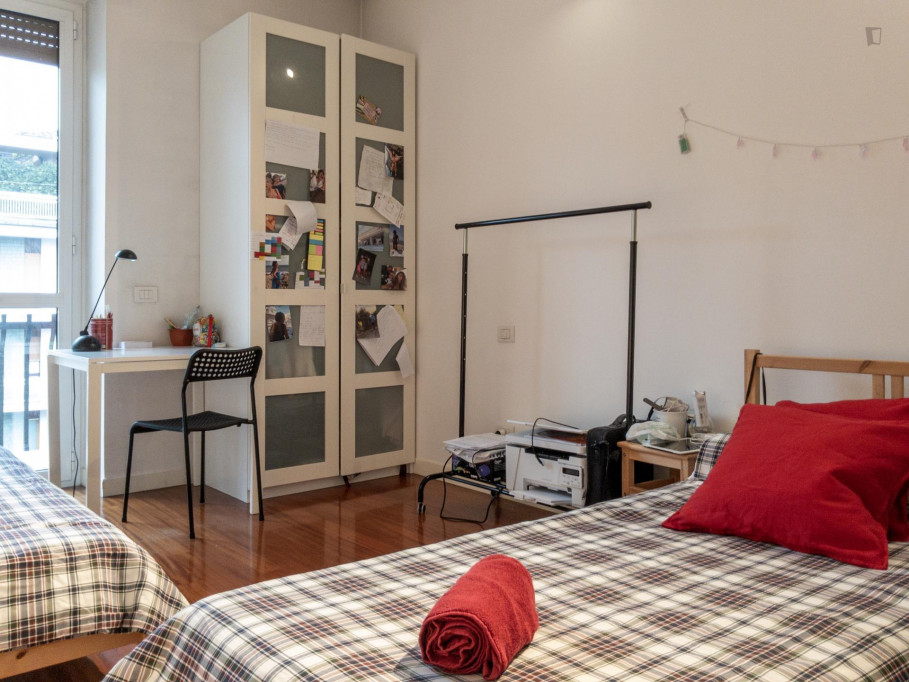 Bed in nice twin bedroom close to Bocconi  - Gallery -  1