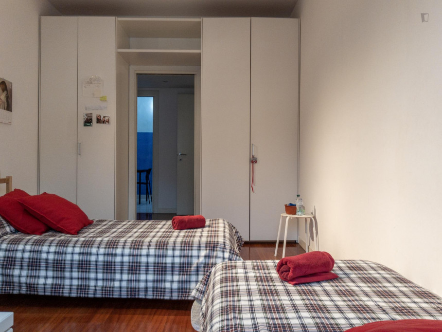 Bed in nice twin bedroom close to Bocconi  - Gallery -  4