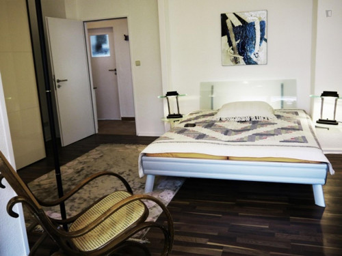 Lovely 1-bedroom apartment close to S Halensee (Berlin) transit stop