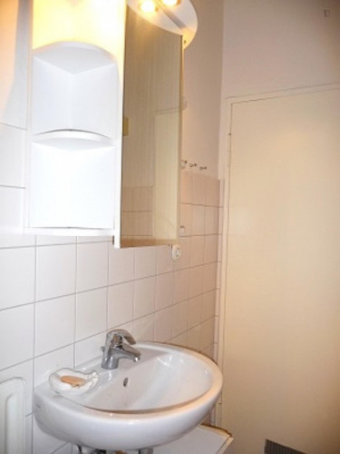 Neat studio in Wilmersdorf - Gallery - 11