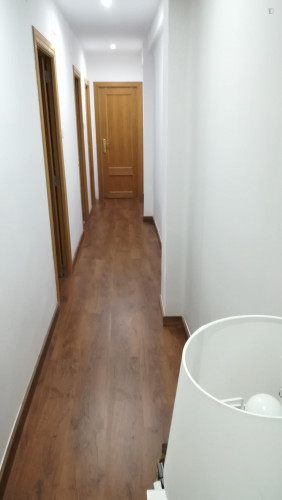 Inviting single ensuite bedroom Pl.1-H1, with its own kitchen, in Mont-Olivet - Gallery - 11