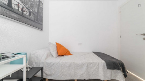Lovely single bedroom in Els Orriols  - Gallery -  2