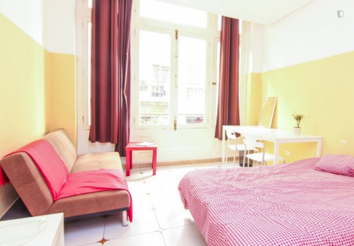  First-Class Double Bedroom In Proximity Of Universidad De Valencia  -  First-class double bedroom in proximity of Universidad de Valencia  - Gallery -  1