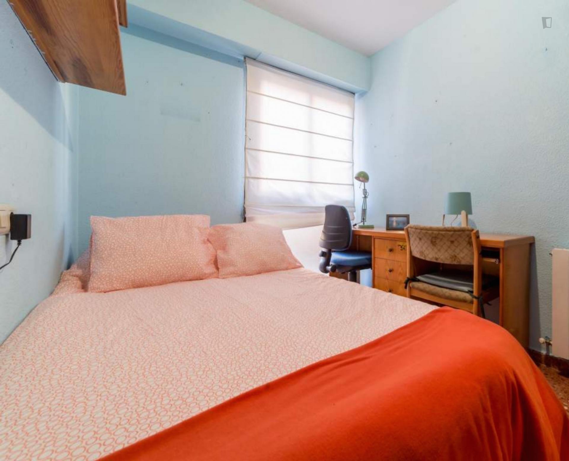 Beautiful double bedroom close to Oxford University Press España