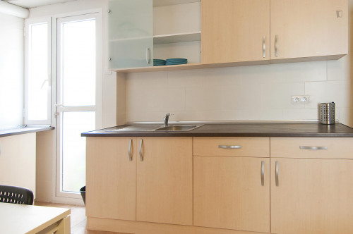 Neat double bedroom in L'Amistat neighbourhood - Gallery - 7
