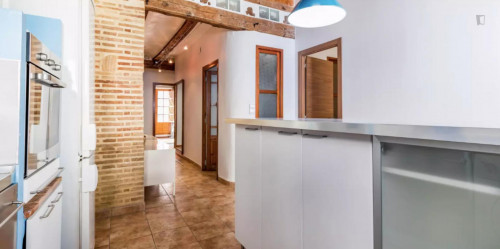 Sunny double bedroom in La Roqueta - Gallery - 12