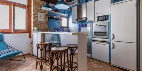Sunny double bedroom in La Roqueta - Gallery - 14