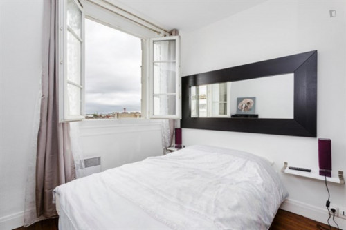  Cool 1-Bedroom Apartment Near Duroc Metro Station  -  Cool 1-bedroom apartment near Duroc metro station  - Gallery -  2