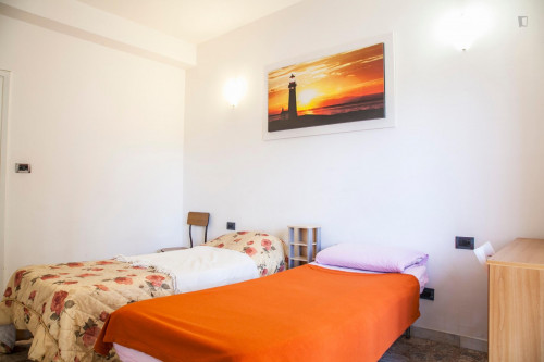 Nice single bed in twin bedroom near Marconi metro station