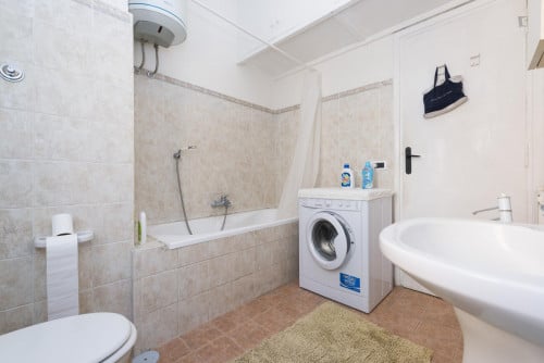 Spacious double bedroom with access to a terrace, near the Porta Furba - Quadraro metro - Gallery - 14