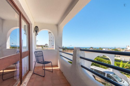 Great twin bedroom close to the Beach - Gallery - 15