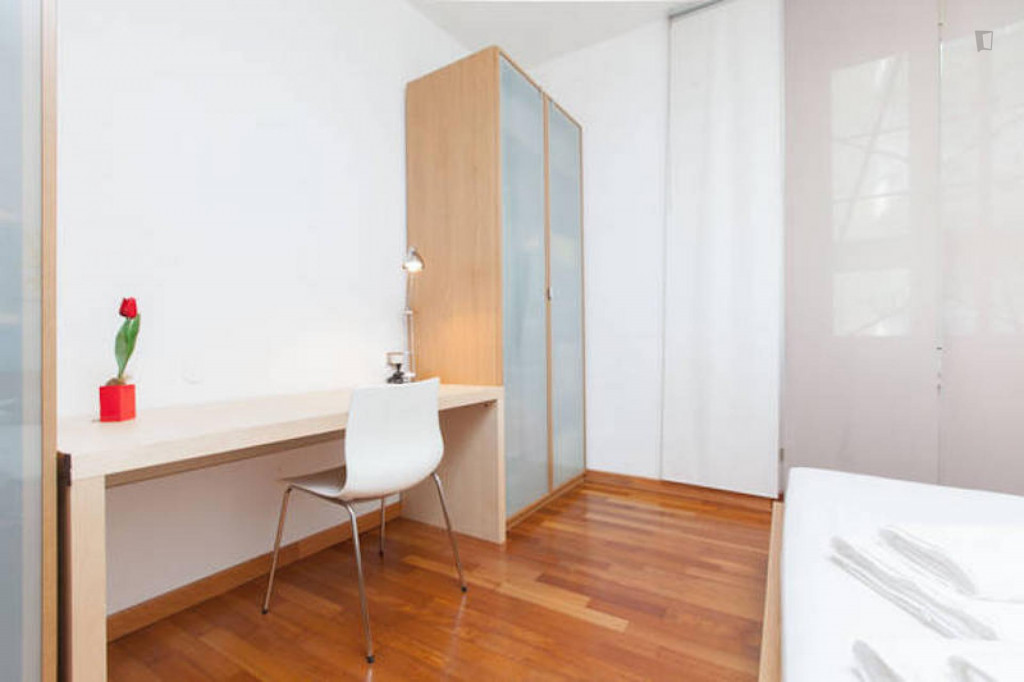 Elegant 1-bedroom apartment near P.ta Venezia metro station  - Gallery -  4