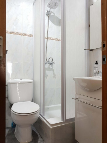 Lovely single bedroom close to Alfons X metro station