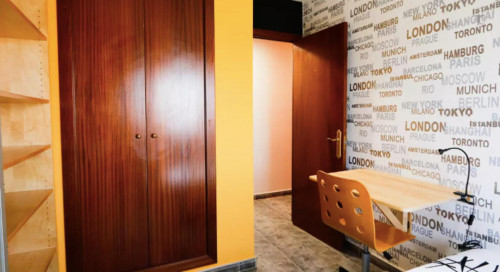 Single bedroom in a 5-bedroom apartment near Urgel metro station - Gallery - 21