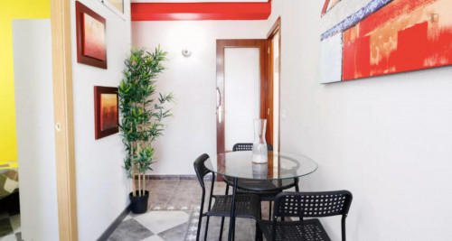 Single bedroom in a 5-bedroom apartment near Urgel metro station - Gallery - 17