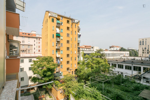 Inviting single bedroom in a 2-bedroom flat, in Lodi-Brenta - Gallery - 20