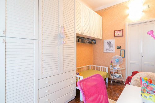 Inviting single bedroom in a 2-bedroom flat, in Lodi-Brenta - Gallery - 21
