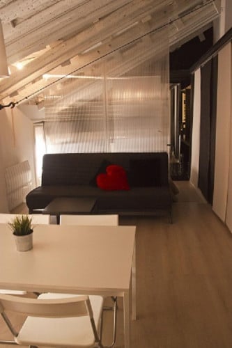 Inviting apartment close to La Latina metro station