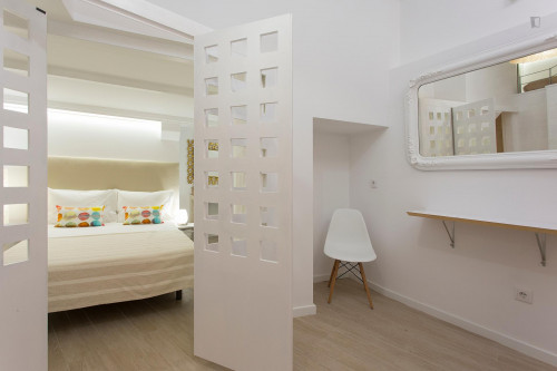 Nice studio apartment around Rossio metro station