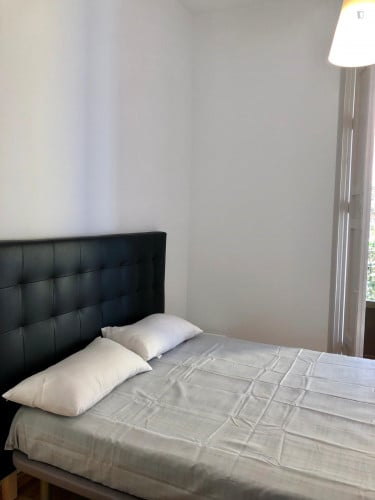 PISO EMBAJADORES CON BALCON