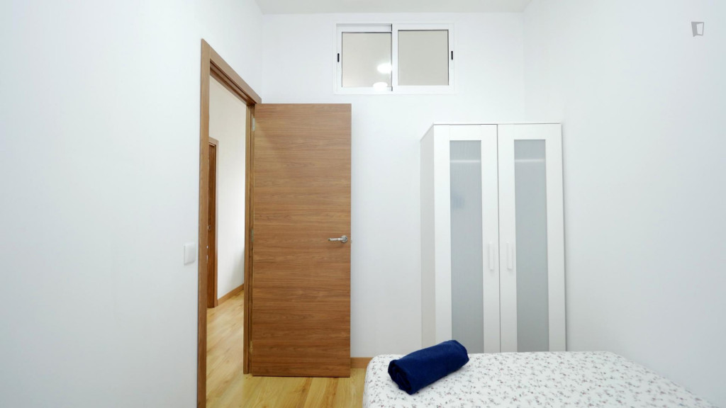 Comfy double bedroom in trendy El Raval