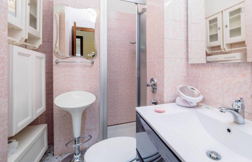 Elegant double room close to Porta Romana - Gallery - 5