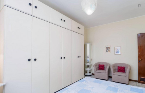 Elegant double room close to Porta Romana - Gallery - 15