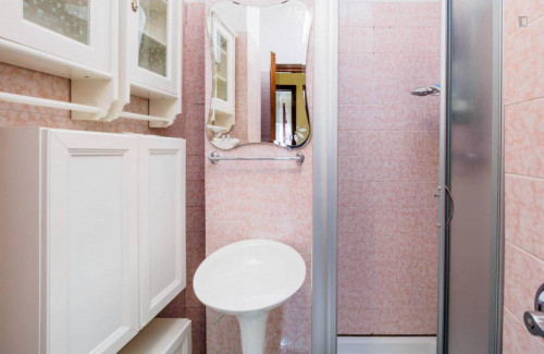 Spacious double room close to Porta Romana - Gallery - 4