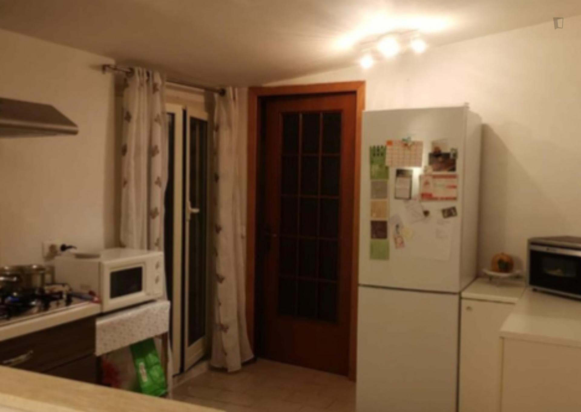 Cosy single bedroom in Tor Vergata Neighborhood
