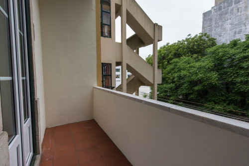 Fantastic 4-bedroom apartment close to Instituto Superior Técnico de Lisboa - Gallery - 23