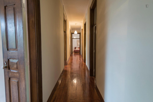 Fantastic 4-bedroom apartment close to Instituto Superior Técnico de Lisboa - Gallery - 29