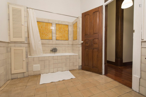 Fantastic 4-bedroom apartment close to Instituto Superior Técnico de Lisboa - Gallery - 13