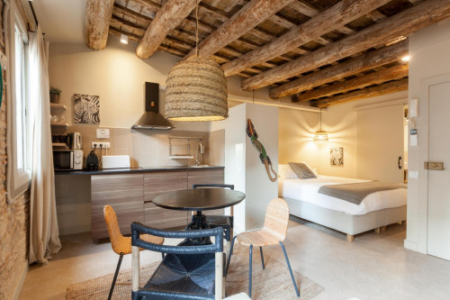 Cool loft in the city center - Gallery - 9