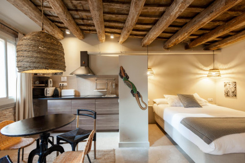 Cool loft in the city center - Gallery - 11
