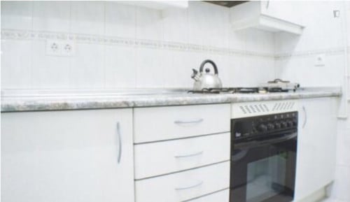 Single bedroom in Almagro, near Iglesia metro sation