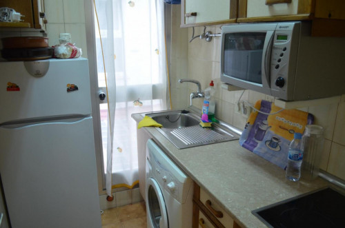 Neat double bedroom in a 3-bedroom flat, near Madrid's Universidad Politécnica - Gallery - 8