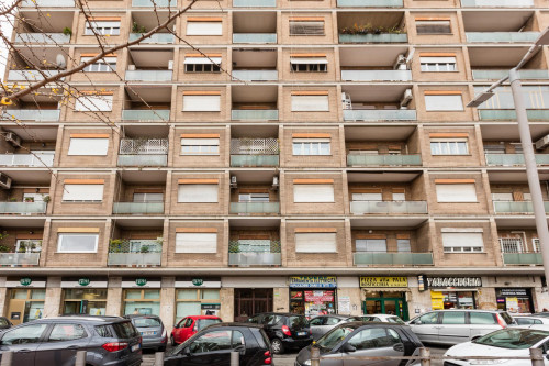 Welcoming double bedroom close to Università Roma TRE - Architettura - Gallery - 2