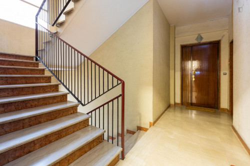 Welcoming double bedroom close to Università Roma TRE - Architettura - Gallery - 5
