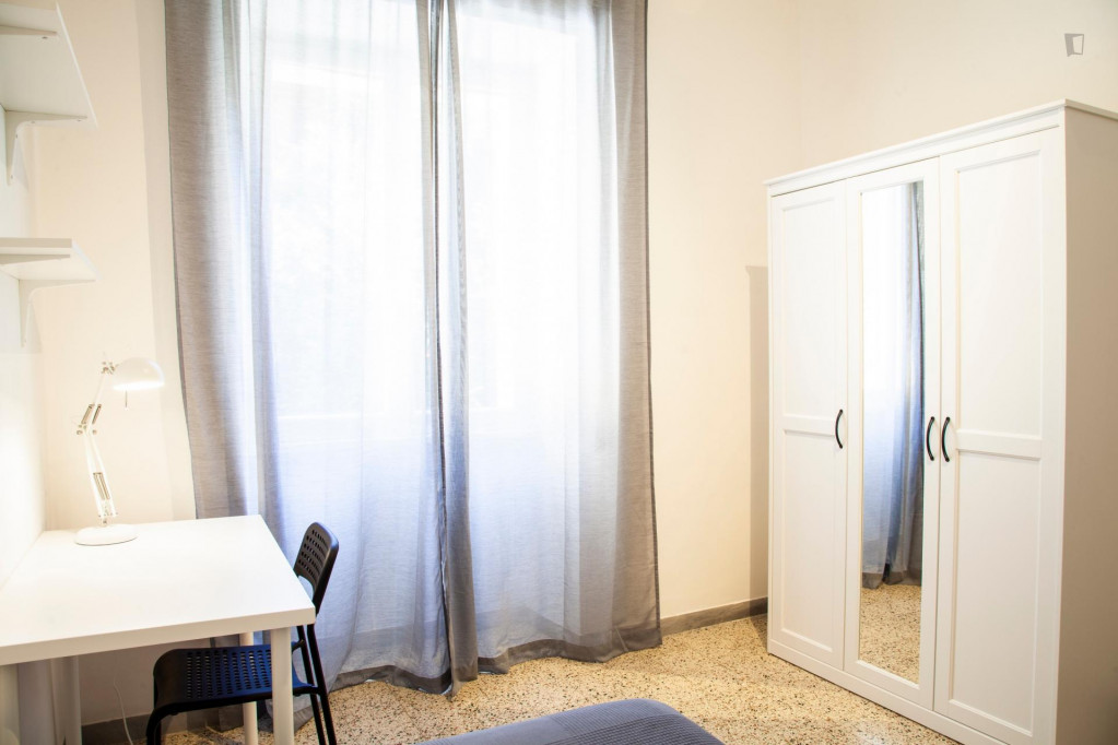 Single bedroom in a 3-bedroom apartment near Numidio Quadrato metro station