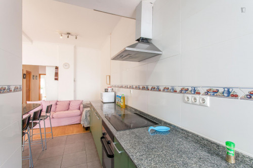 Snug single bedroom in a 5-bedroom flat, near the Escuela Internacional de Protocolo de Valencia - Gallery - 12