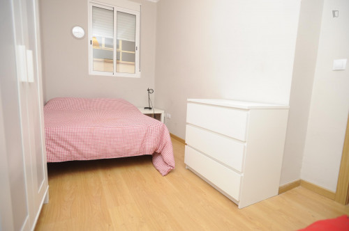 Swell double bedroom near Universidad Católica Valencia - San Carlos Borromeo - Gallery - 5